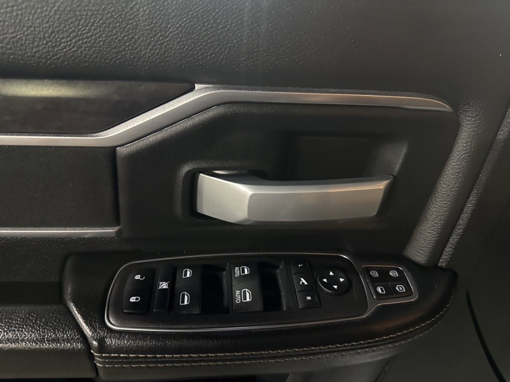 Used 2024 RAM 3500 Big Horn image 15