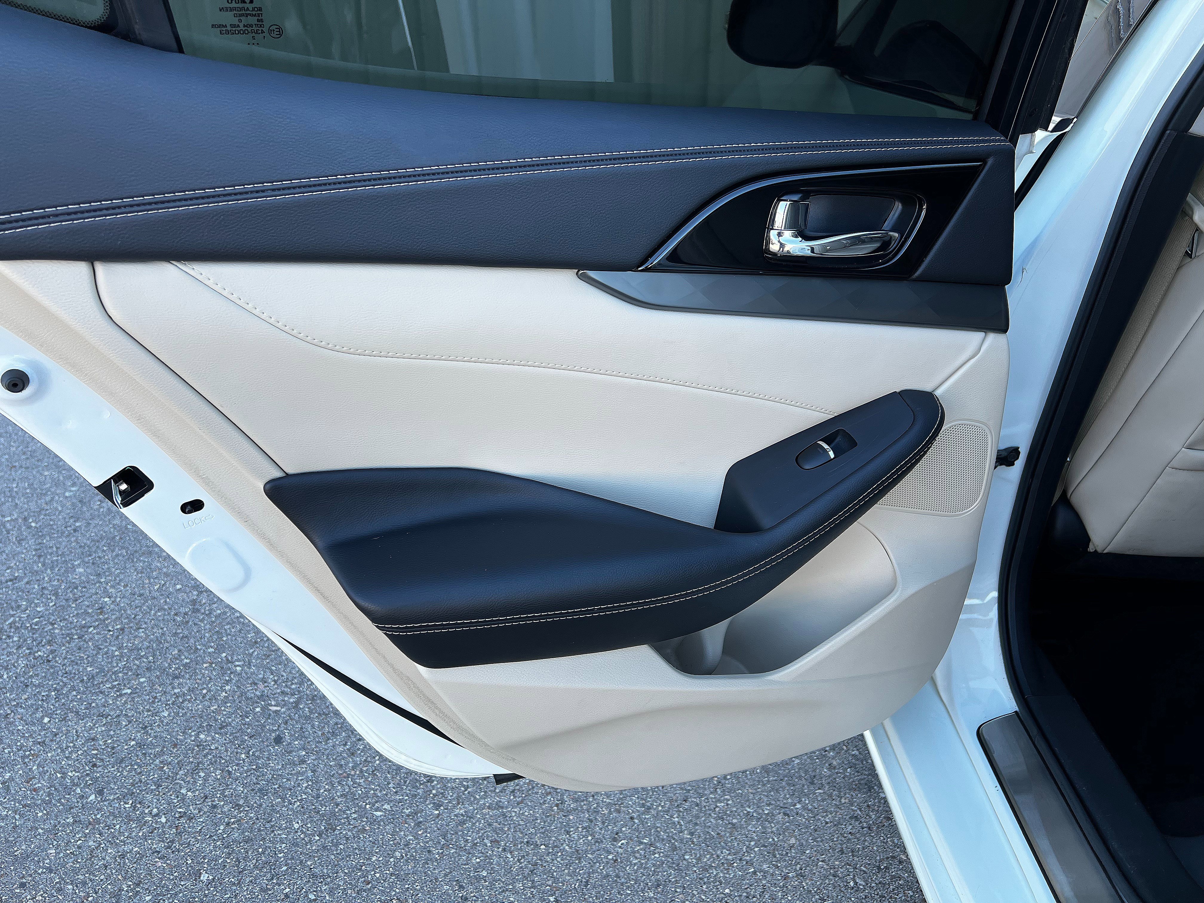 Used 2020 Nissan Maxima 3.5 SV w/ Floor Mat Group image 26