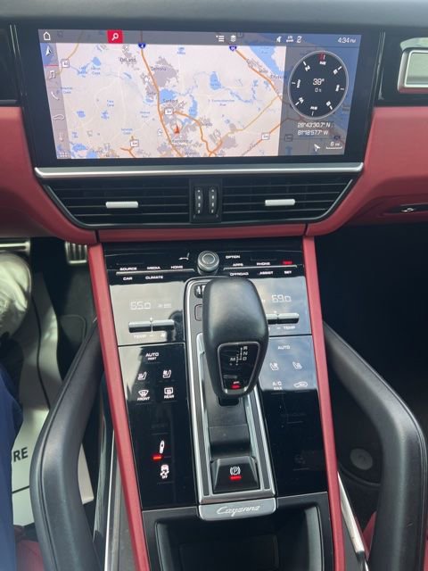 Used 2019 Porsche Cayenne Turbo AWD/4WD image 10