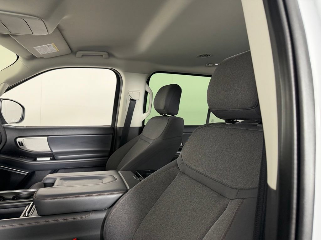 Used 2025 Ford Expedition Active AWD/4WD image 20