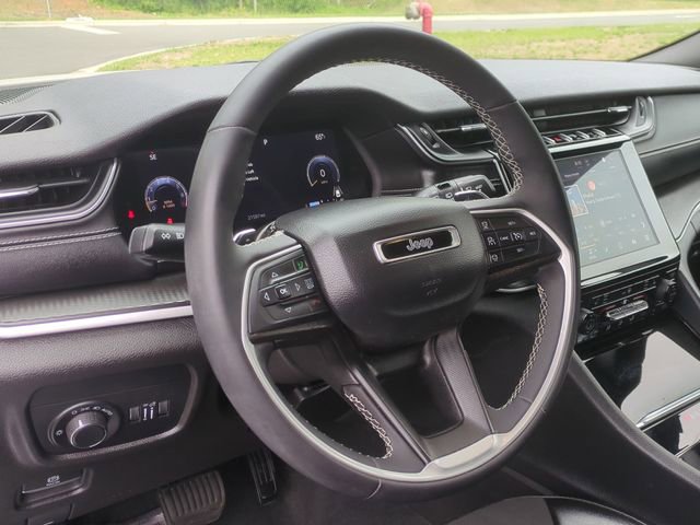 Used 2023 Jeep Grand Cherokee Altitude AWD/4WD image 31