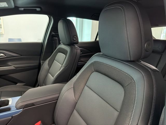 New 2026 Chevrolet Equinox EV LT image 14
