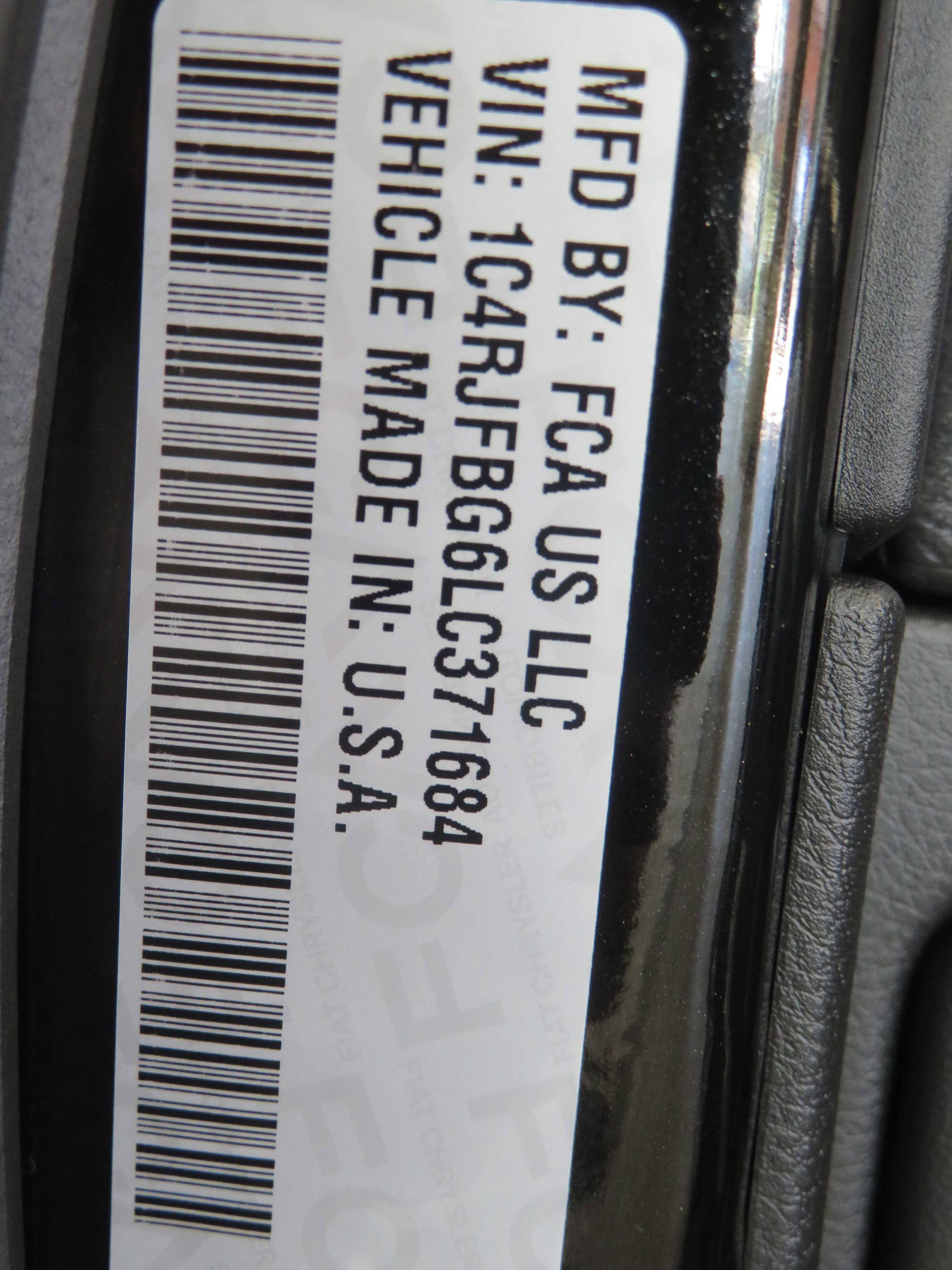 Used 2020 Jeep Grand Cherokee Limited w/ Trailer Tow Group IV image 79