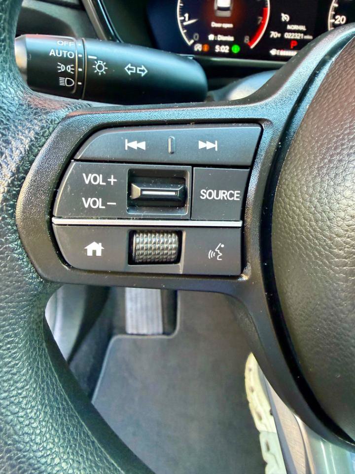 Used 2025 Honda CR-V LX image 18