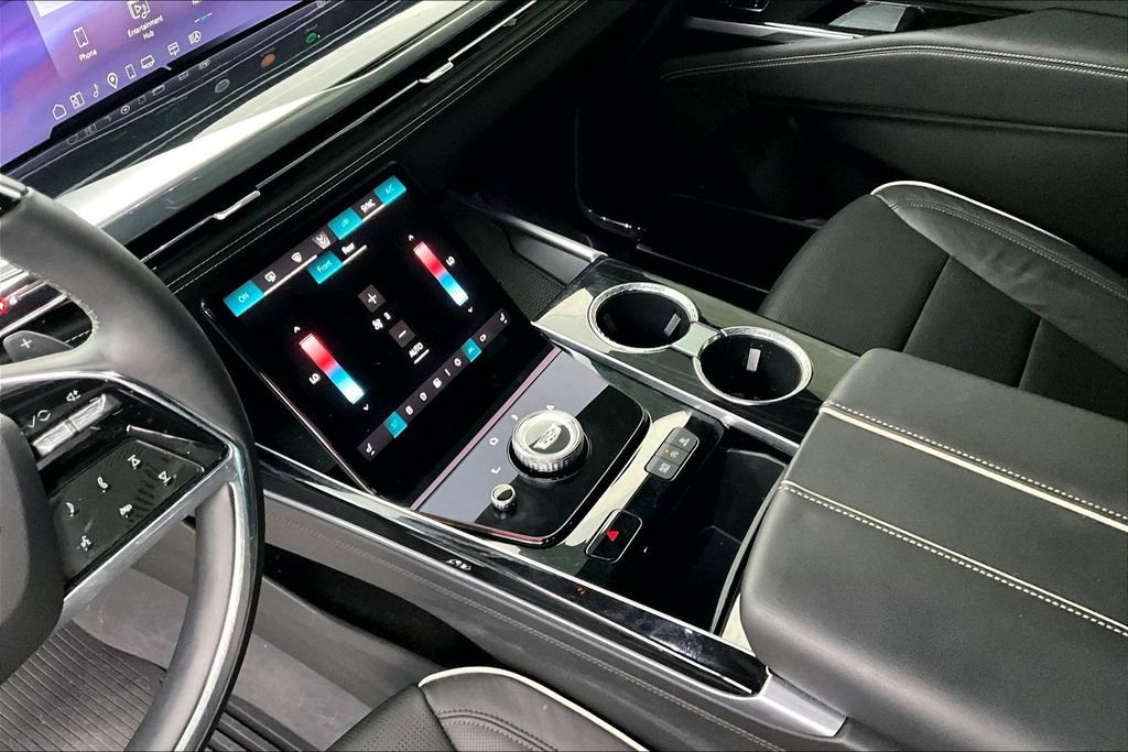 Used 2025 Cadillac Escalade Sport w/ Touring Package image 16