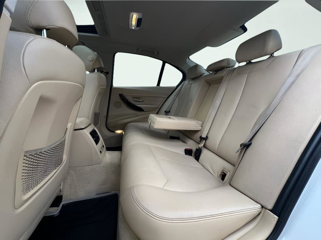 Used 2015 BMW 335i xDrive Sedan AWD/4WD image 21