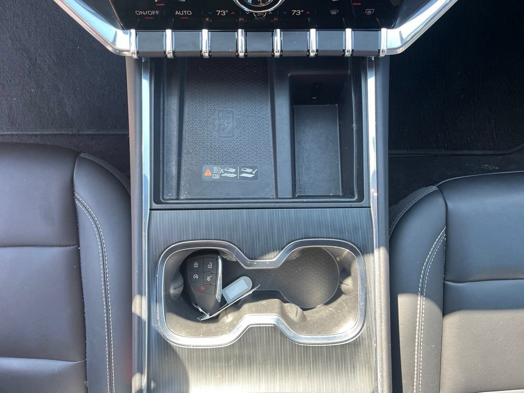 Used 2024 GMC Acadia Elevation FWD image 24