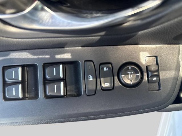 Used 2023 Honda Pilot EX-L image 7