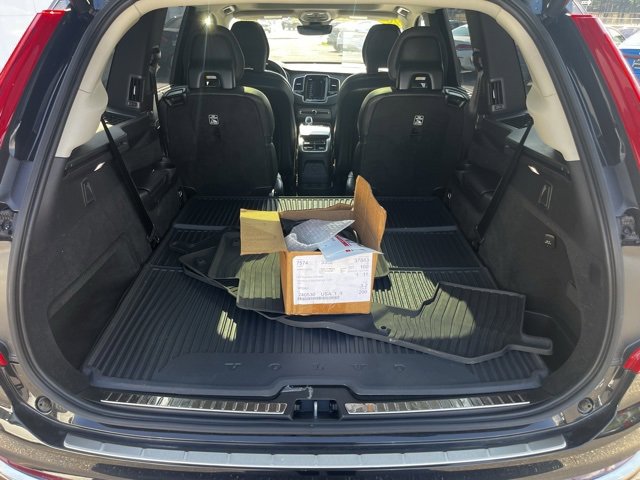 Certified 2024 Volvo XC90 T8 Ultimate w/ Protection Package Premier image 13