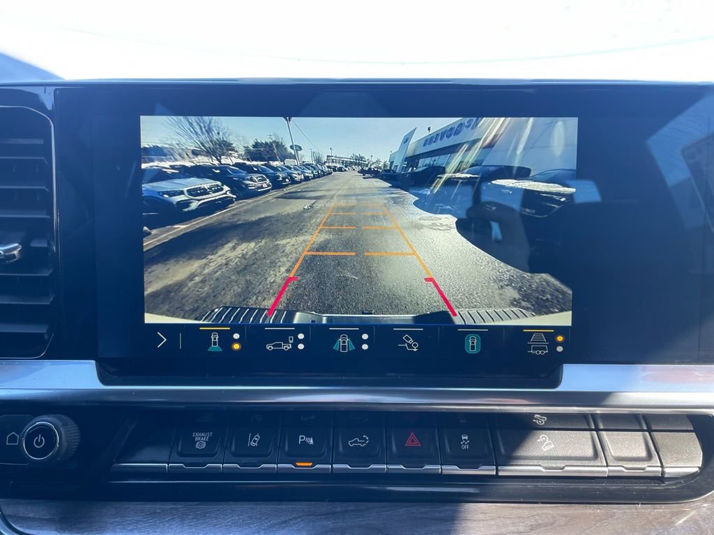 Used 2025 Chevrolet Silverado 3500 LTZ w/ LTZ Premium Package image 17