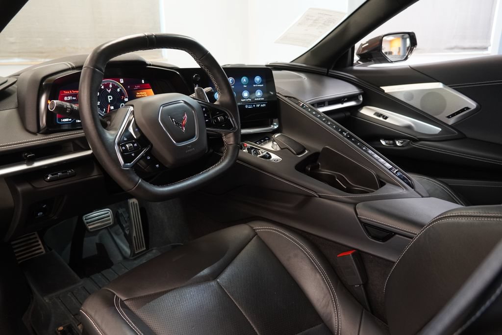 Used 2022 Chevrolet Corvette Stingray Preferred Cpe w/ Battery Protection Package RWD image 6