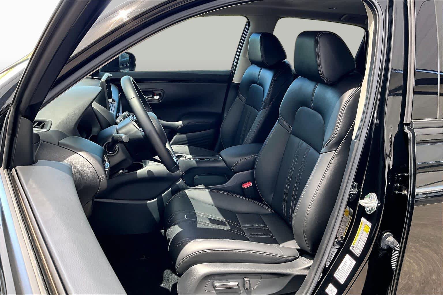 Used 2026 Honda HR-V EX-L image 8