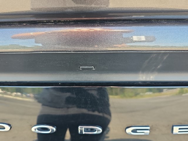 Used 2019 Dodge Challenger SXT RWD image 33