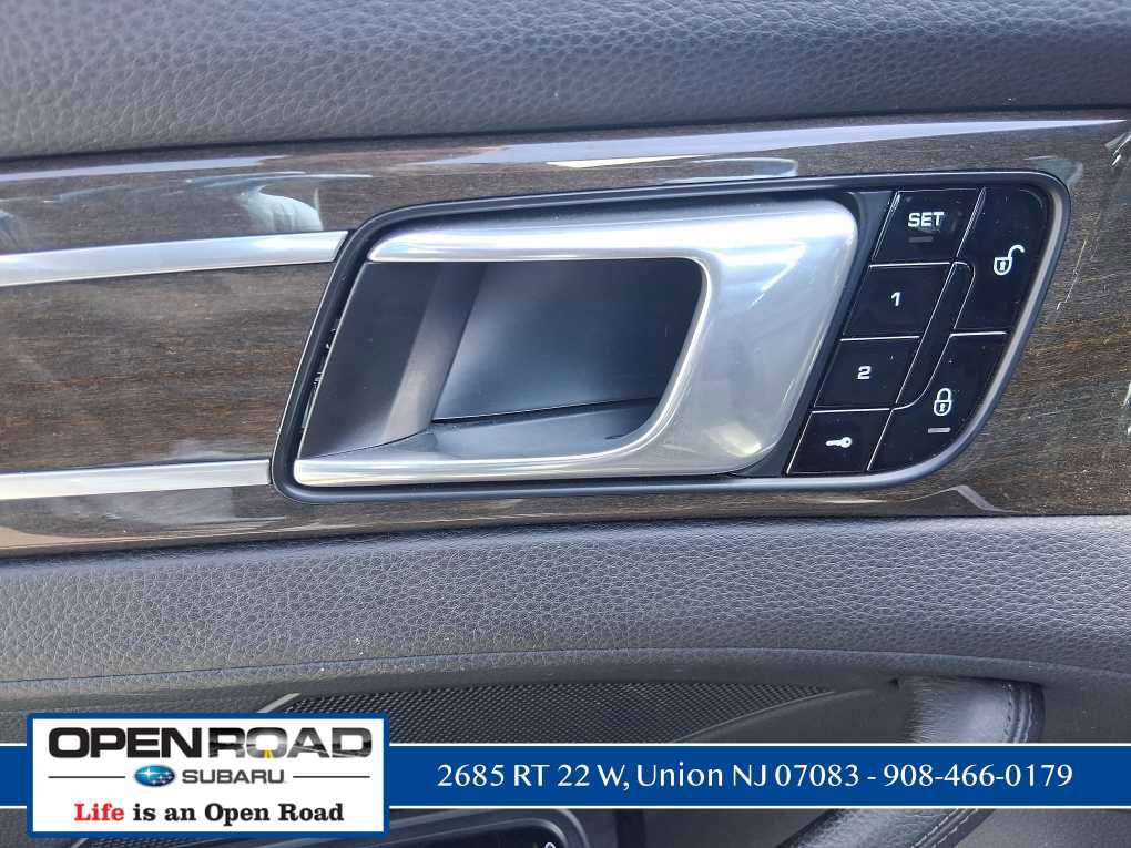 Used 2018 Porsche Panamera 4S AWD/4WD image 15