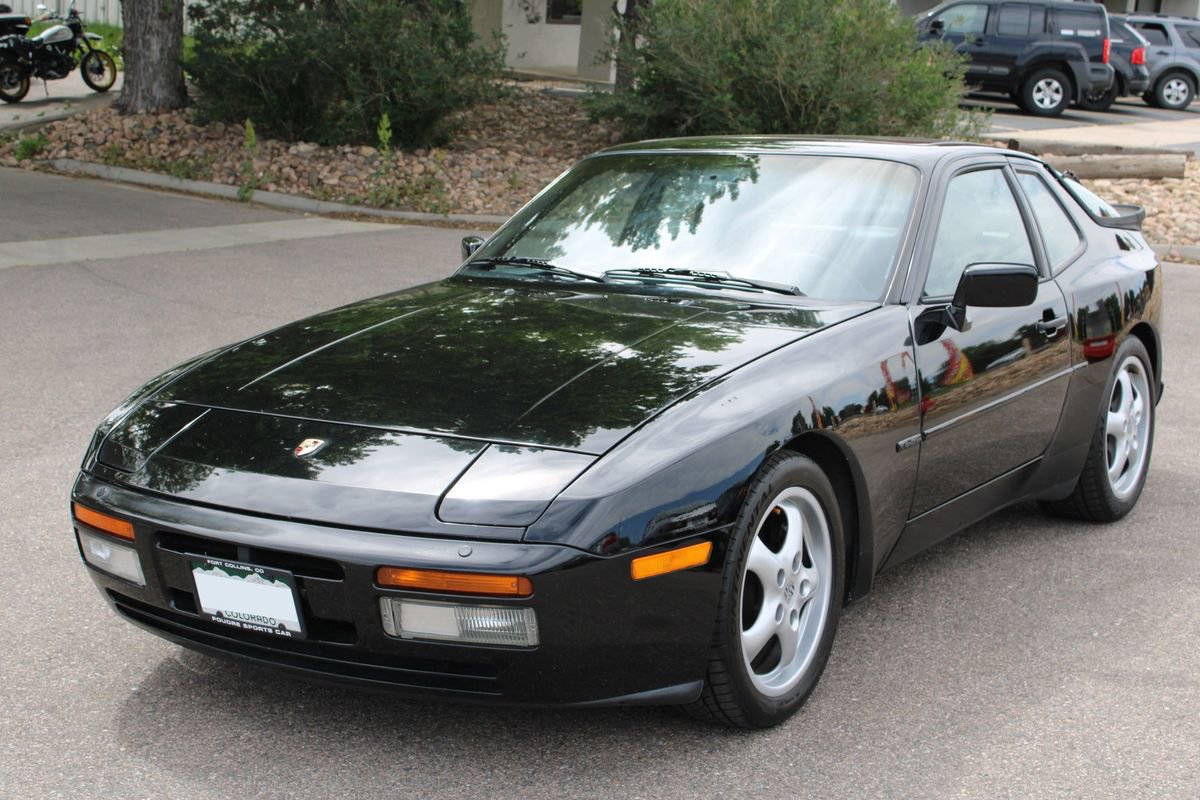 Used 1990 Porsche 944 Coupe RWD image 1