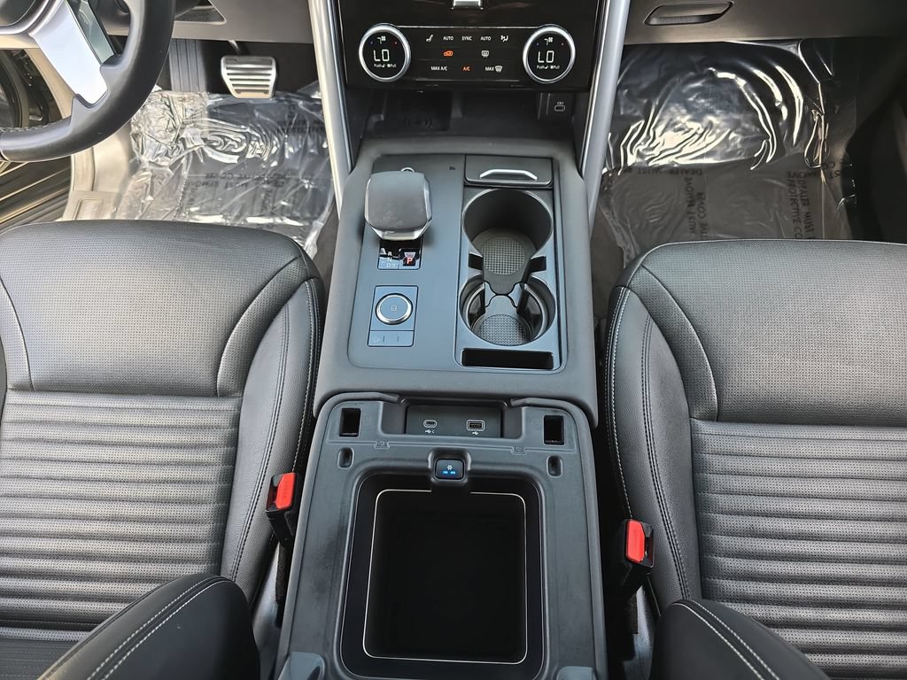 Certified 2023 Land Rover Discovery S R-Dynamic AWD/4WD image 27