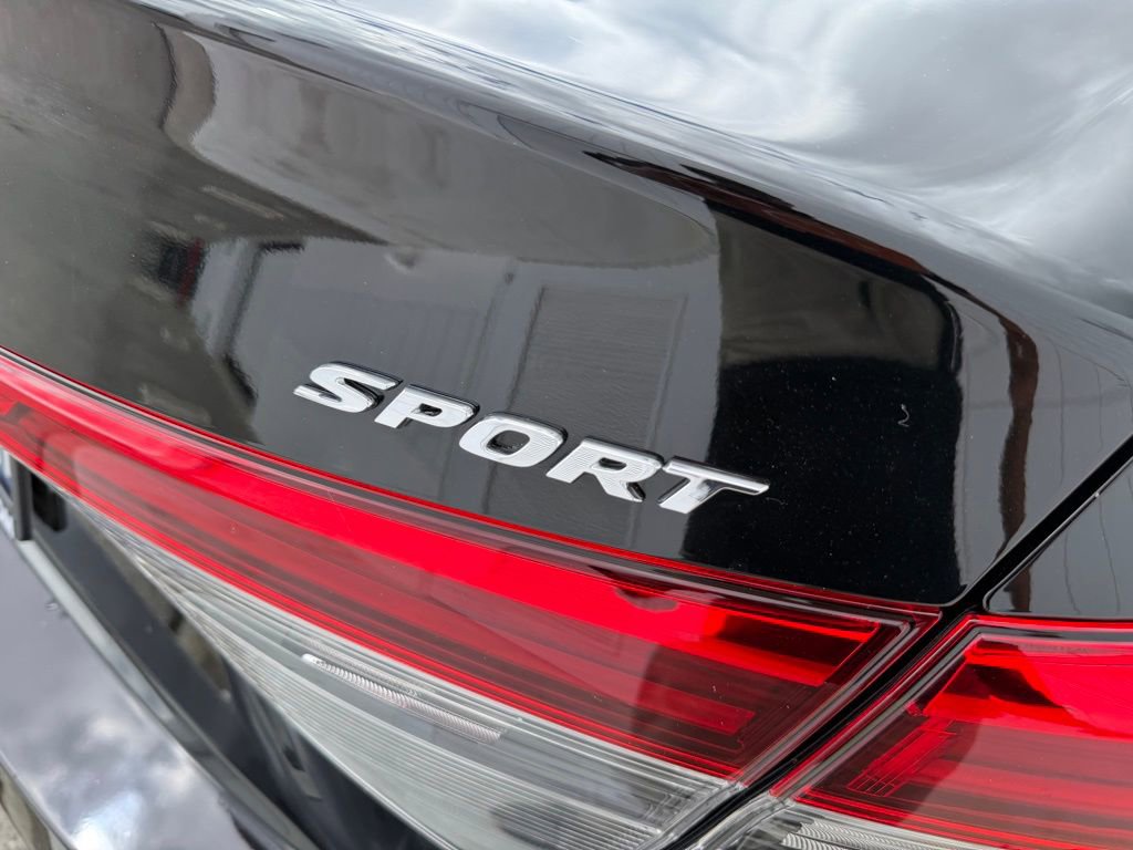 Used 2023 Honda Civic Sport image 12