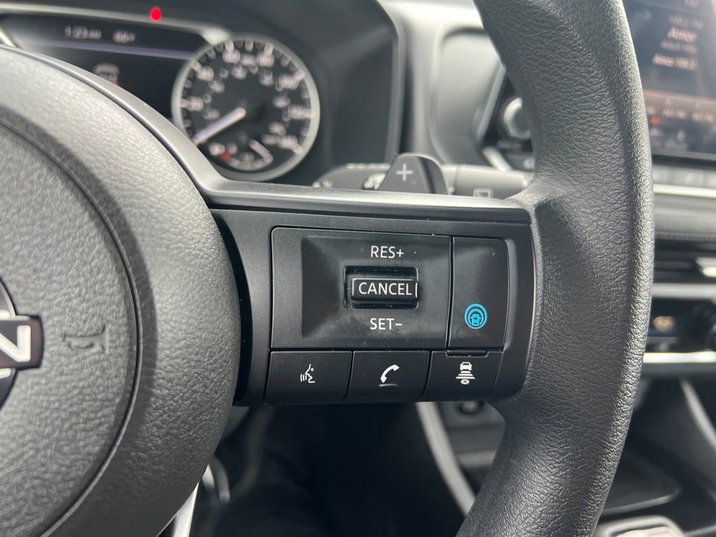 Used 2024 Nissan Rogue SV image 22