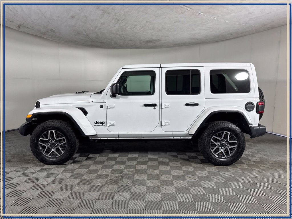 Certified 2025 Jeep Wrangler Unlimited Sahara AWD/4WD image 14