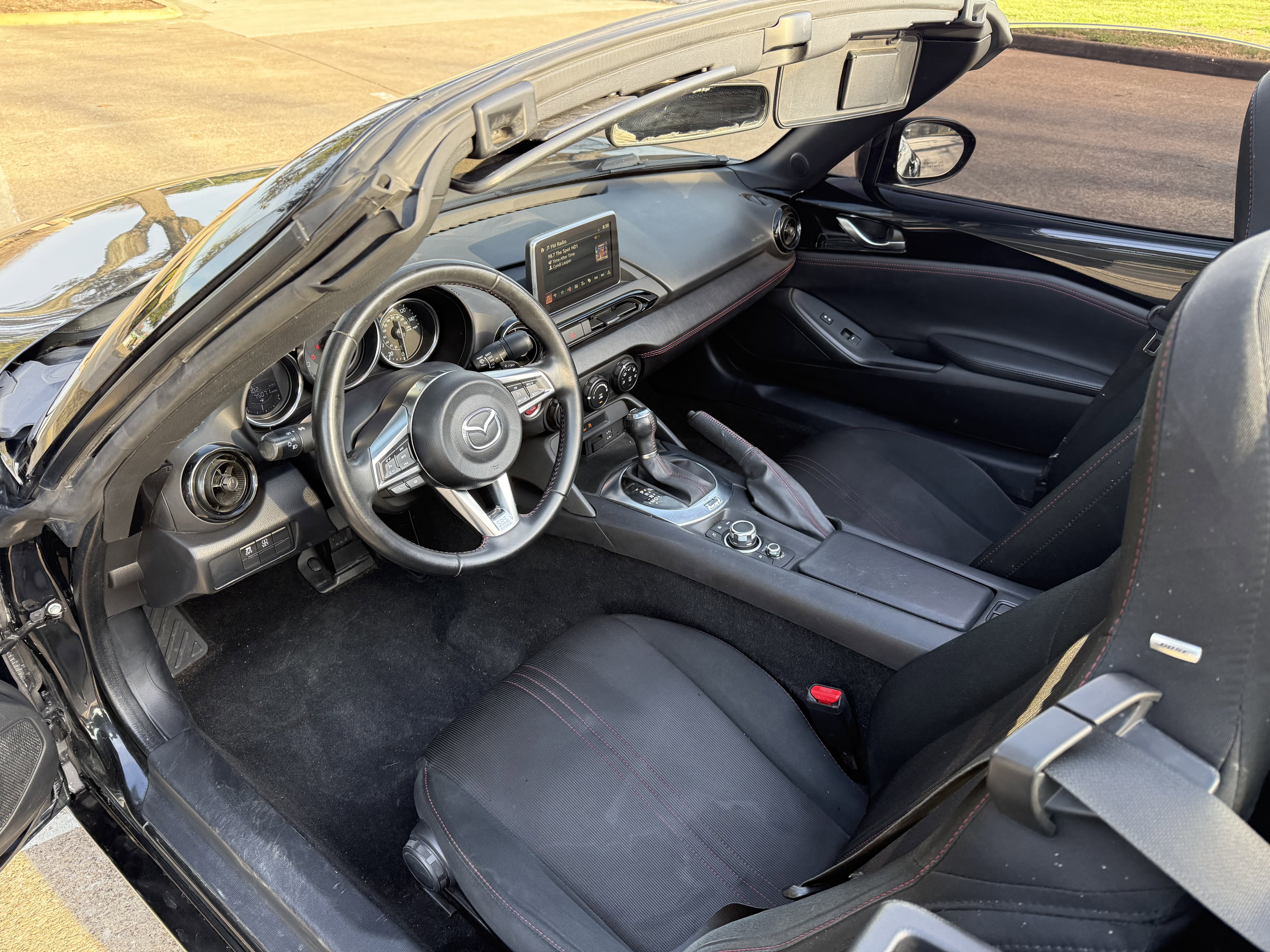 Used 2016 MAZDA MX-5 Miata Club RWD image 11