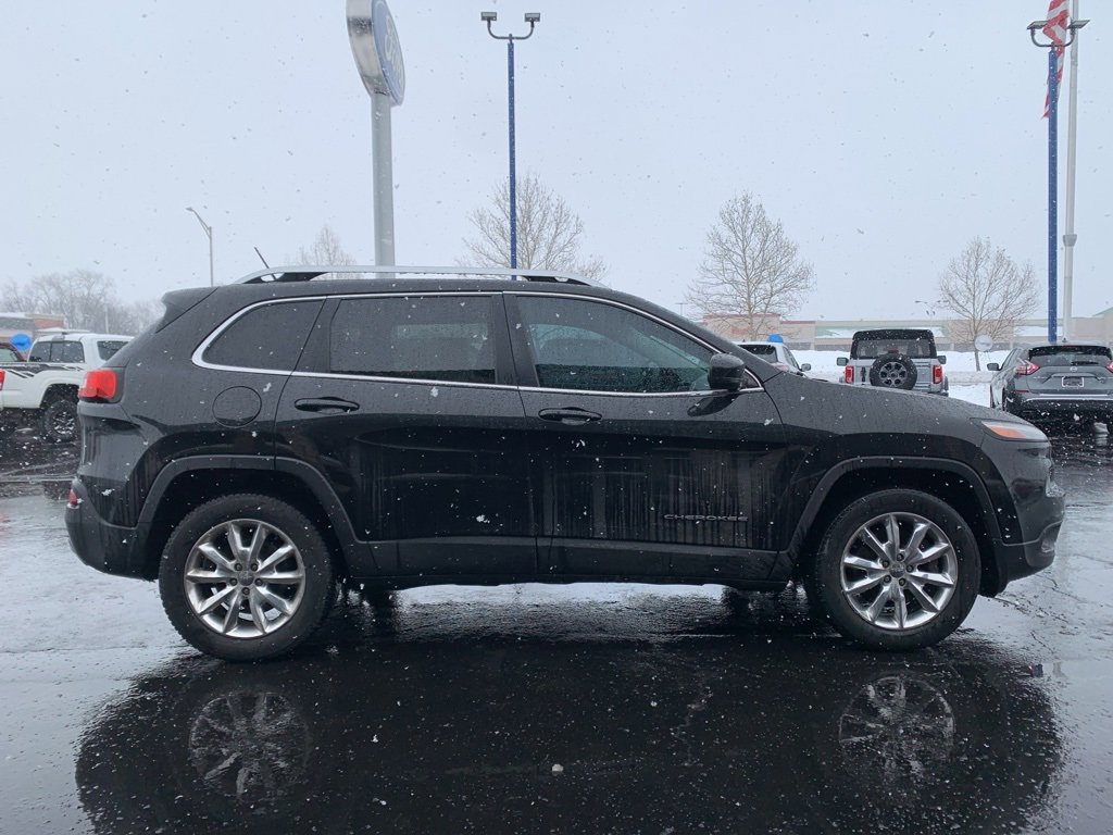 Used 2015 Jeep Cherokee Limited w/ Luxury Group image 2