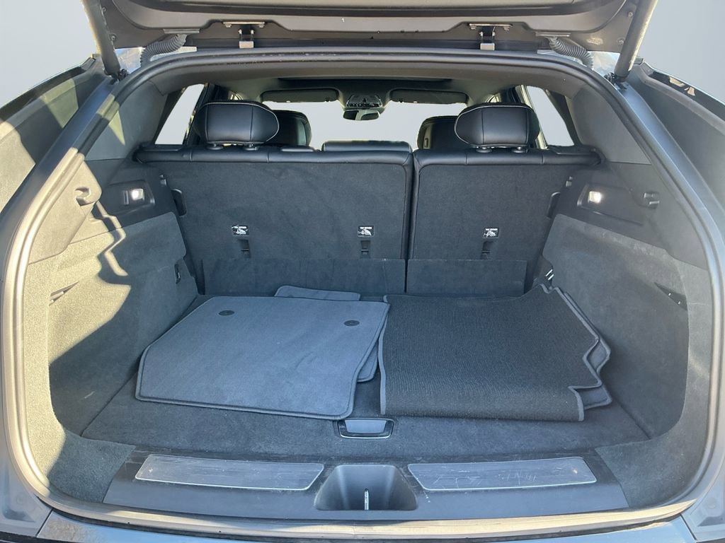 Used 2024 Cadillac Lyriq Sport image 17