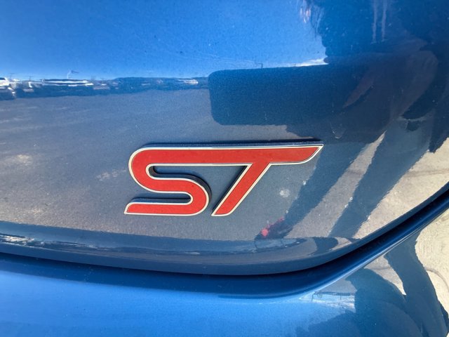 Used 2019 Ford Edge ST w/ Equipment Group 401A AWD/4WD image 34