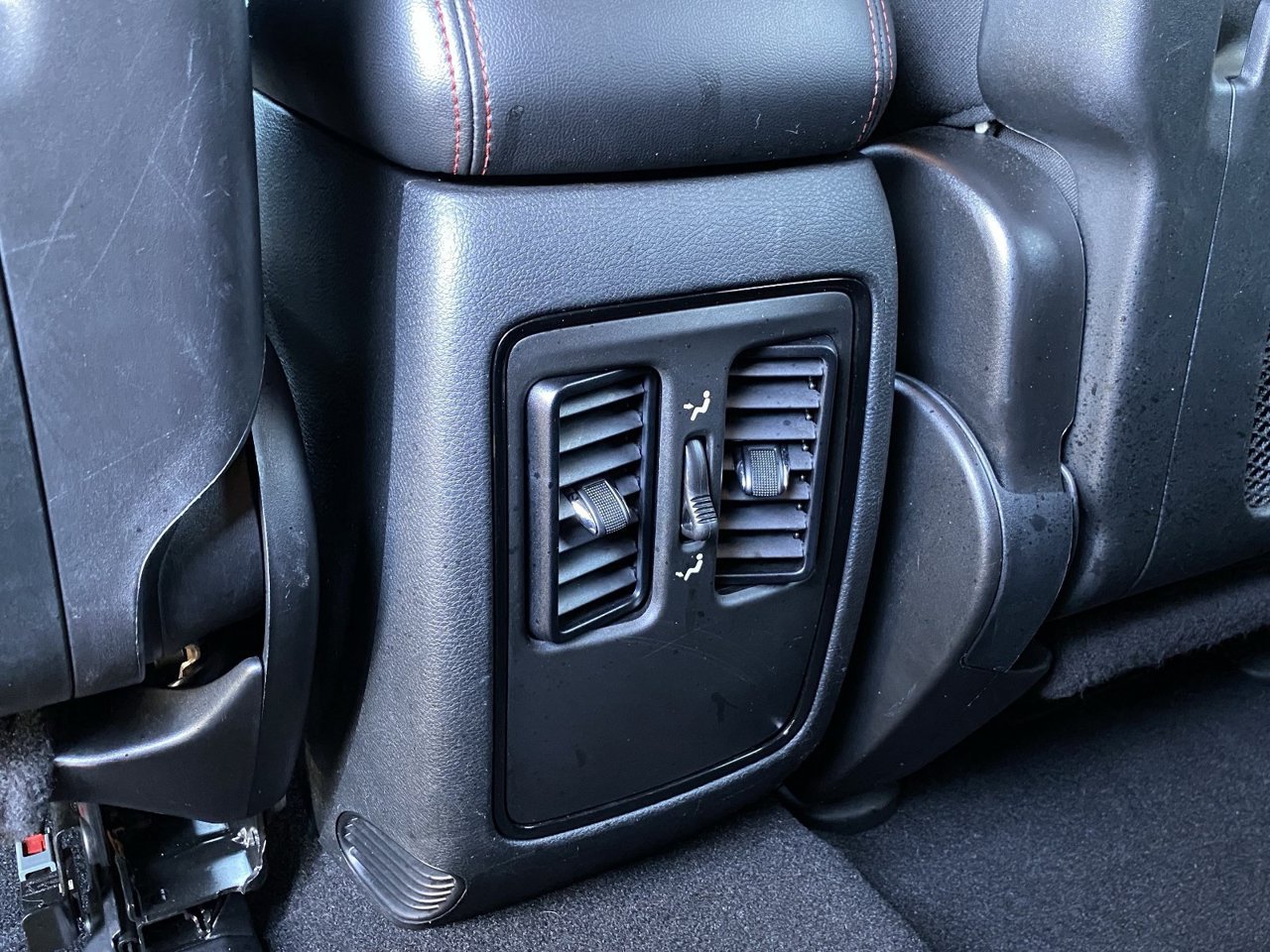 Used 2025 Dodge Durango GT AWD/4WD image 16