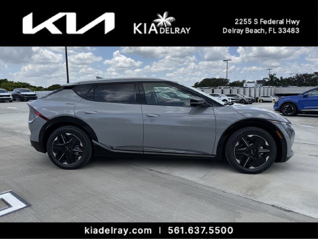 New 2026 Kia EV6 Wind RWD image 2