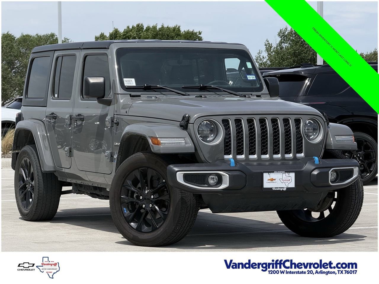 Used 2023 Jeep Wrangler Unlimited Sahara AWD/4WD image 2