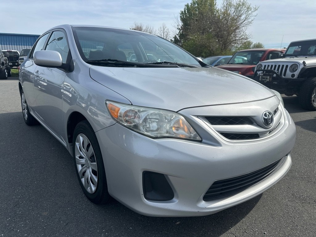 Used 2012 Toyota Corolla LE FWD image 7