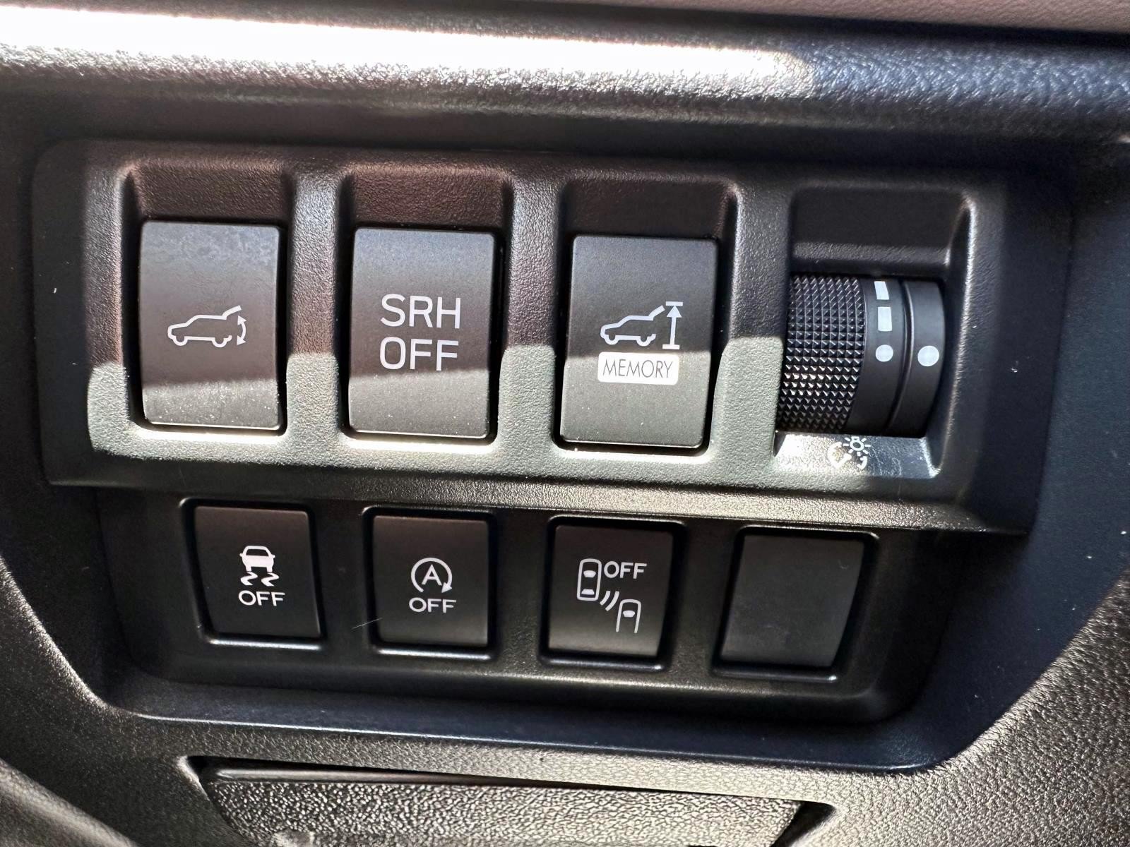 Used 2022 Subaru Forester Limited AWD/4WD image 16