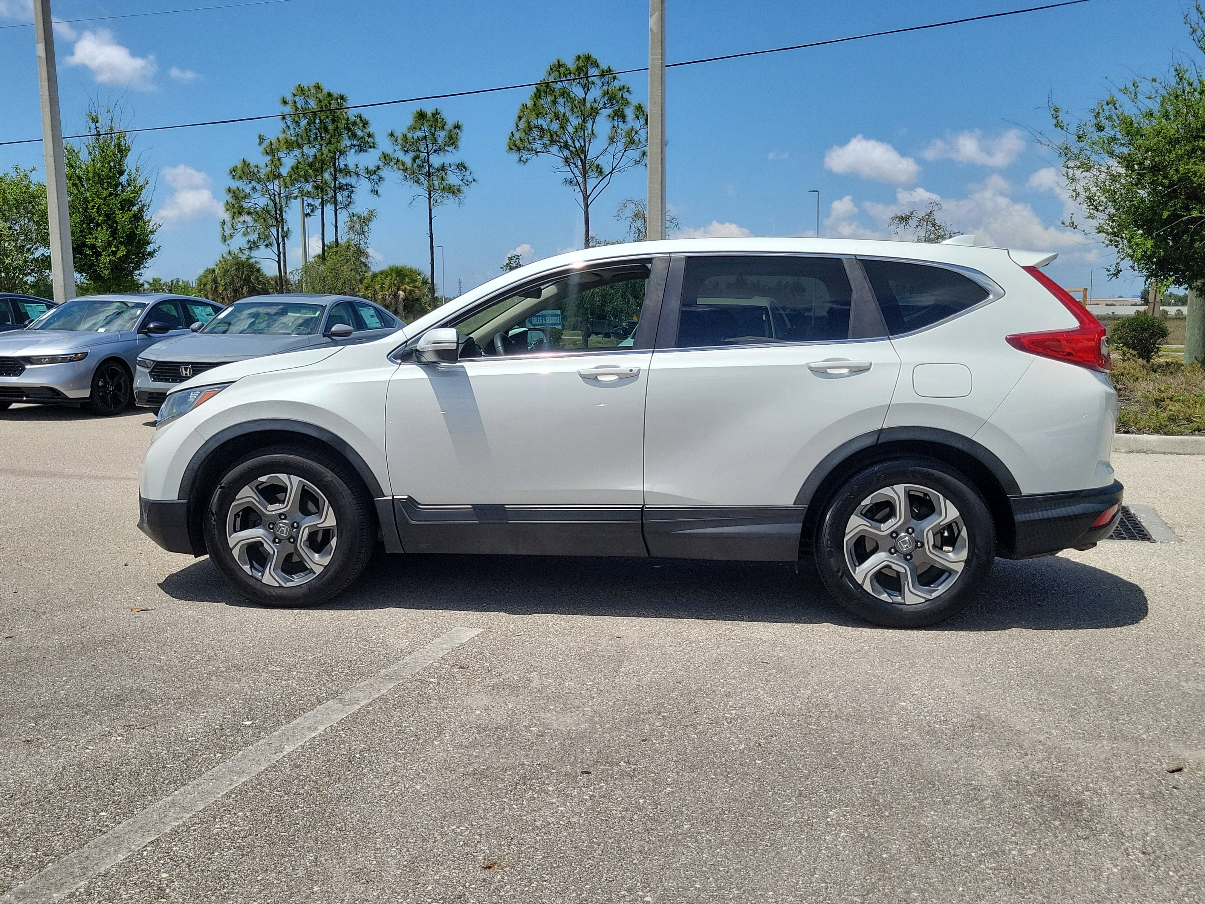 Used 2019 Honda CR-V EX image 6