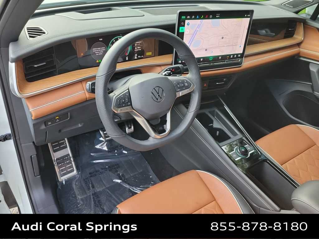 Used 2026 Volkswagen Tiguan SEL R-Line AWD/4WD image 10