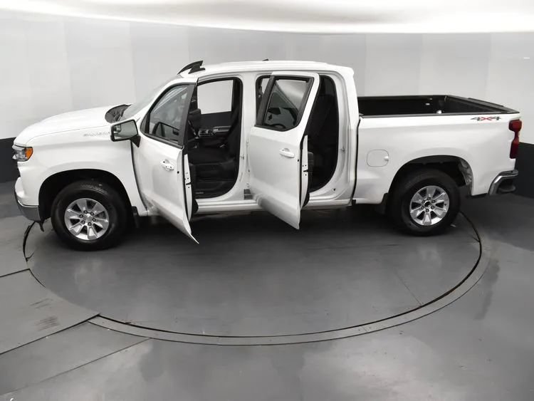 Used 2026 Chevrolet Silverado 1500 LT AWD/4WD image 7