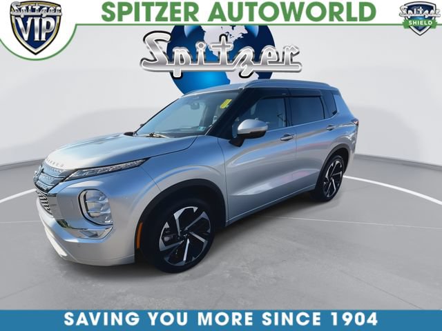 Used 2023 Mitsubishi Outlander AWD image 4