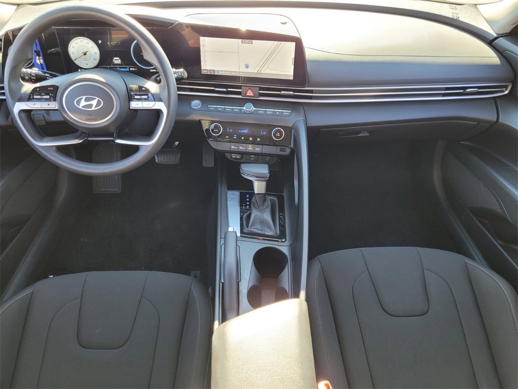 Used 2024 Hyundai Elantra SEL image 8