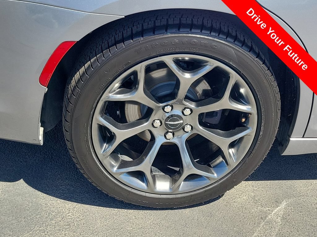Used 2017 Chrysler 300 S w/ 300S Premium Group 2 RWD image 32
