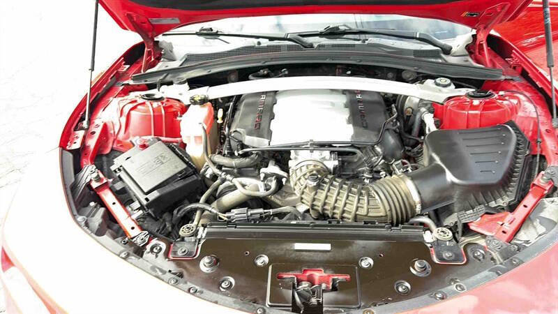 Used 2020 Chevrolet Camaro SS RWD image 32