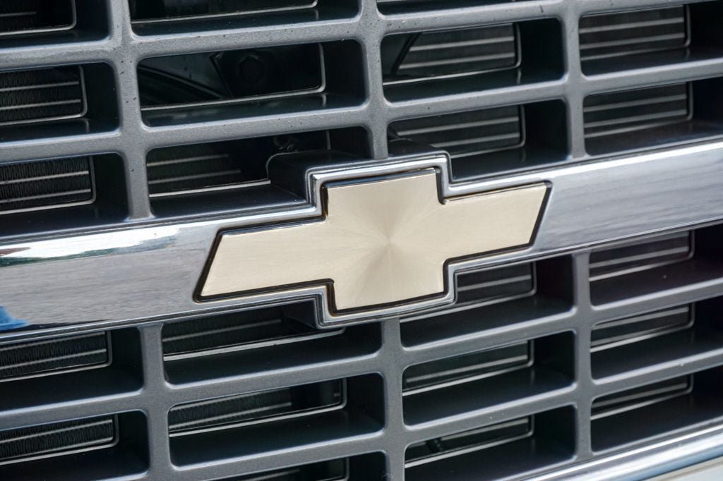 Used 1992 Chevrolet Silverado 1500 4x4 Regular Cab image 33
