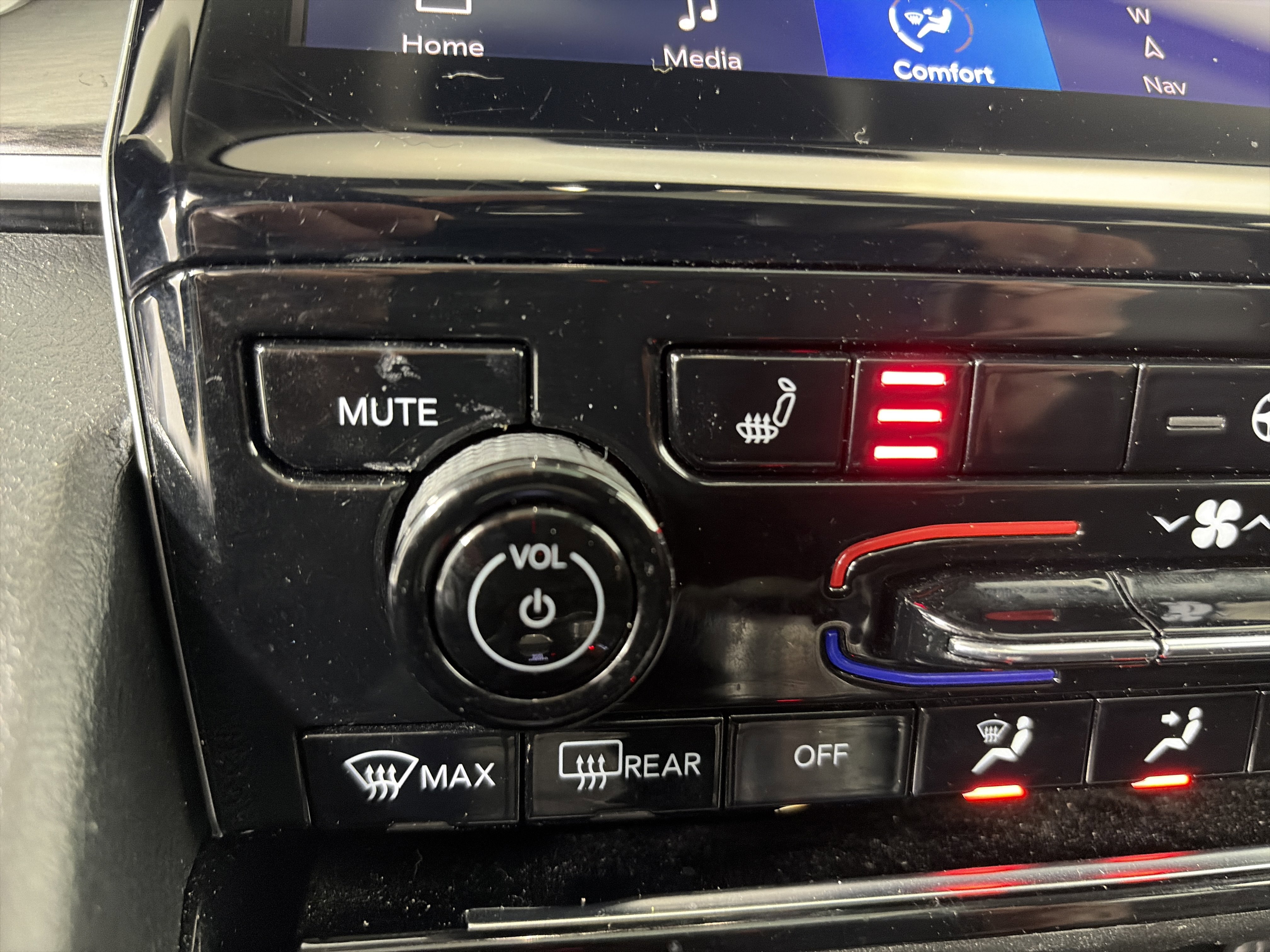 Used 2023 Jeep Grand Cherokee L Limited w/ Trailer Tow Group (B) image 30