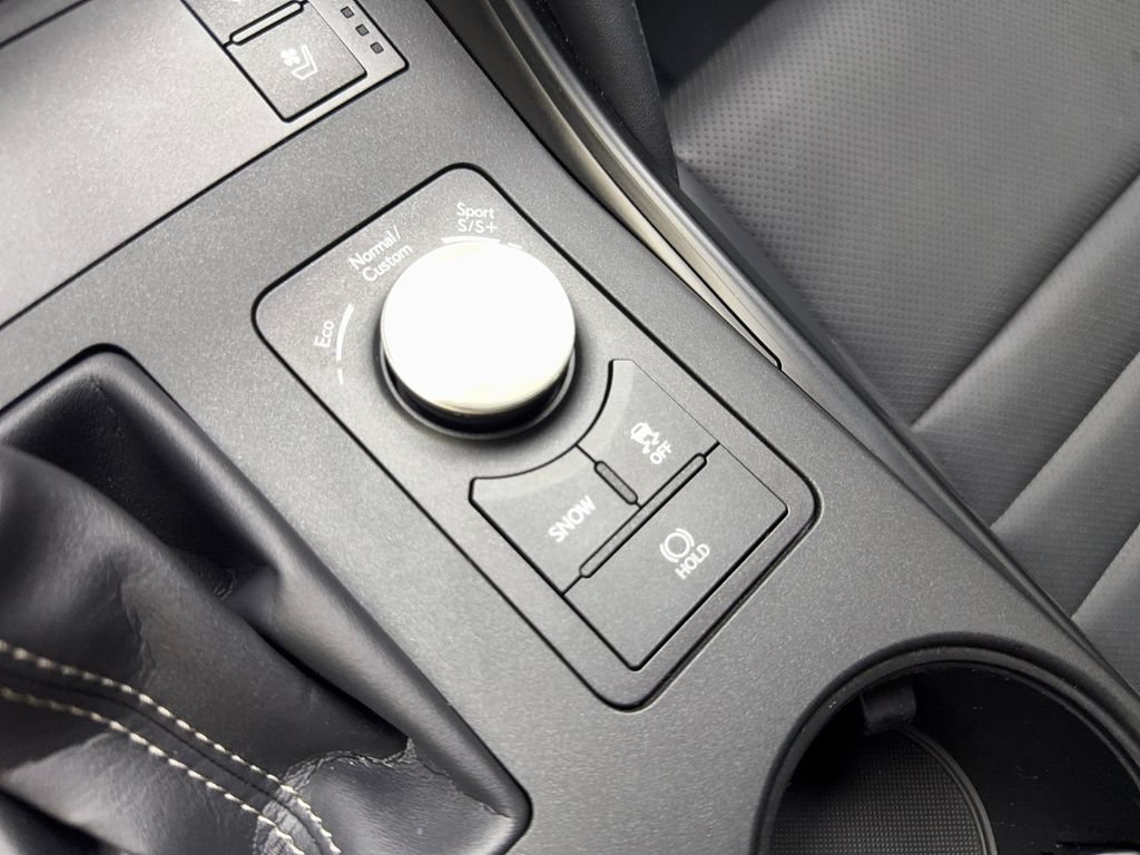 Used 2023 Lexus IS 350 F Sport RWD image 71