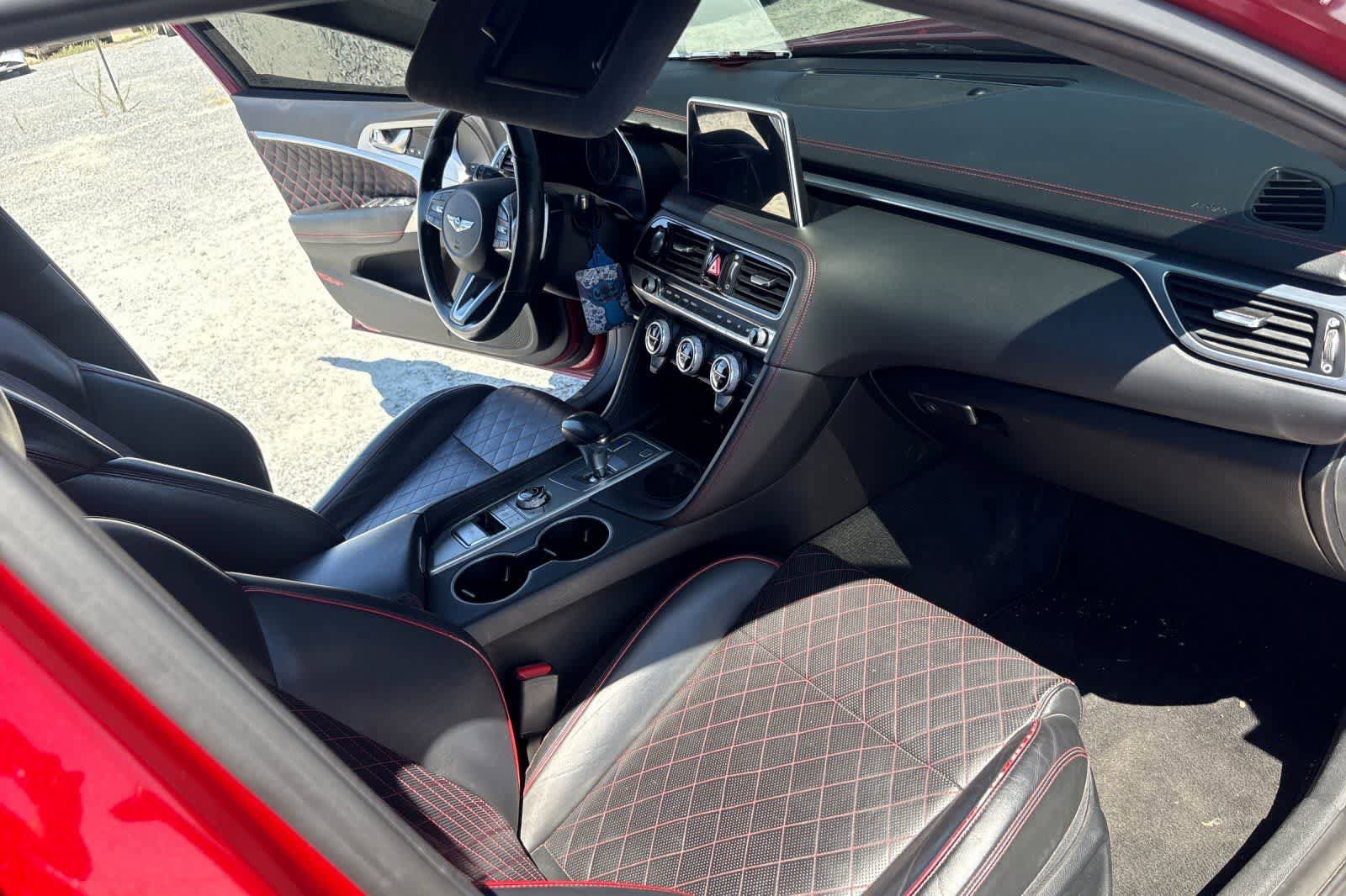 Used 2019 Genesis G70 3.3T Dynamic RWD image 17
