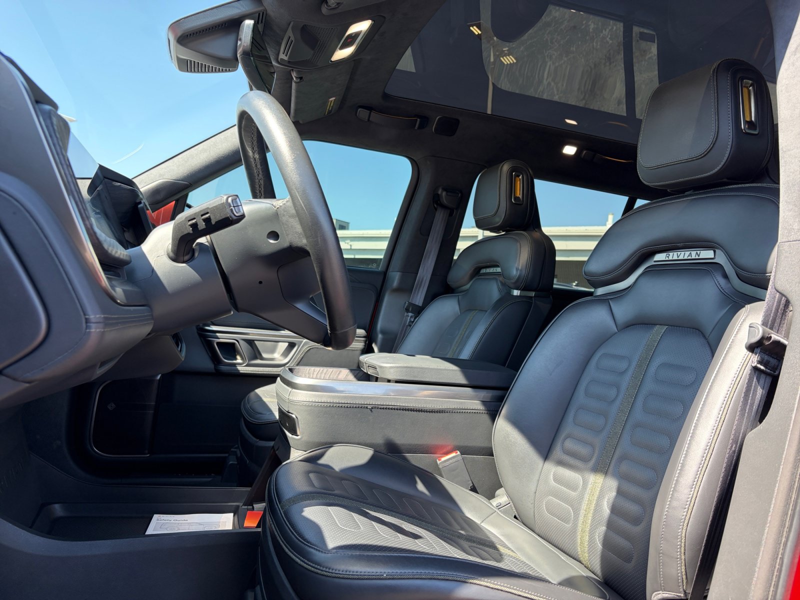 Used 2024 Rivian R1S Adventure AWD/4WD image 12