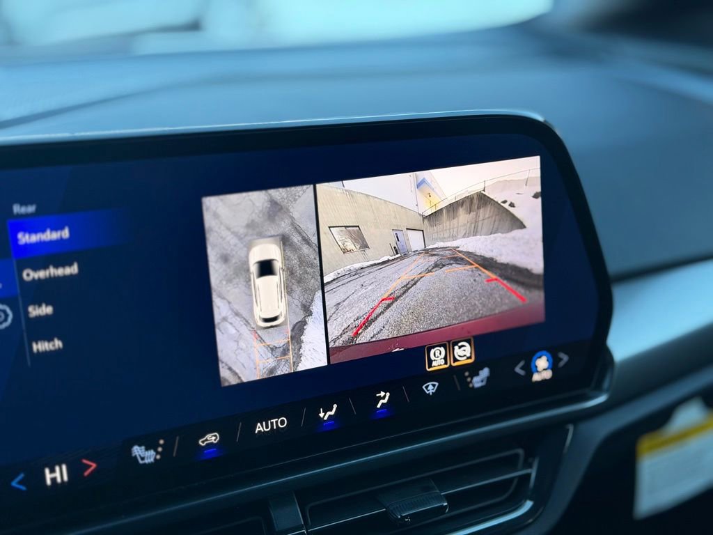 New 2026 Chevrolet Equinox EV RS image 17