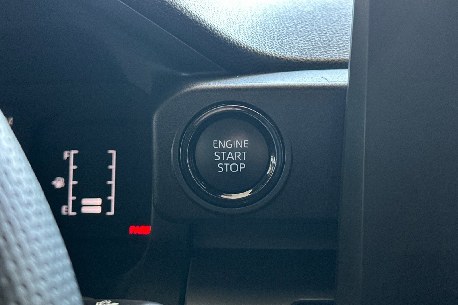Used 2024 Toyota Tacoma SR5 AWD/4WD image 20