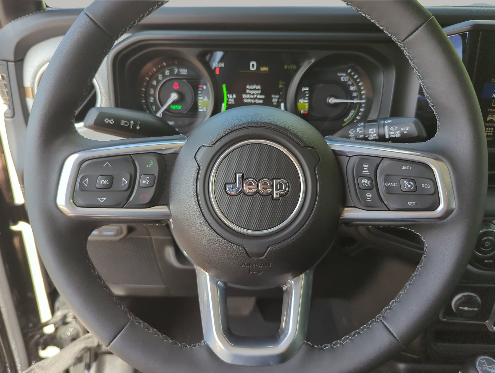Used 2025 Jeep Wrangler Unlimited Sahara AWD/4WD image 66