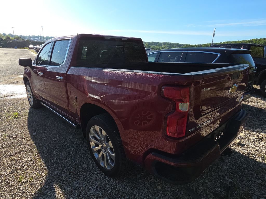 Used 2022 Chevrolet Silverado 1500 High Country w/ Technology Package AWD/4WD image 4