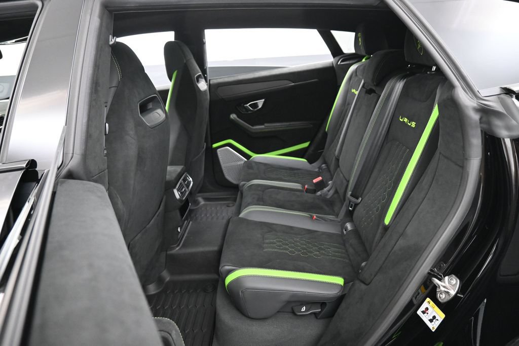 Used 2024 Lamborghini Urus Performante AWD/4WD image 26