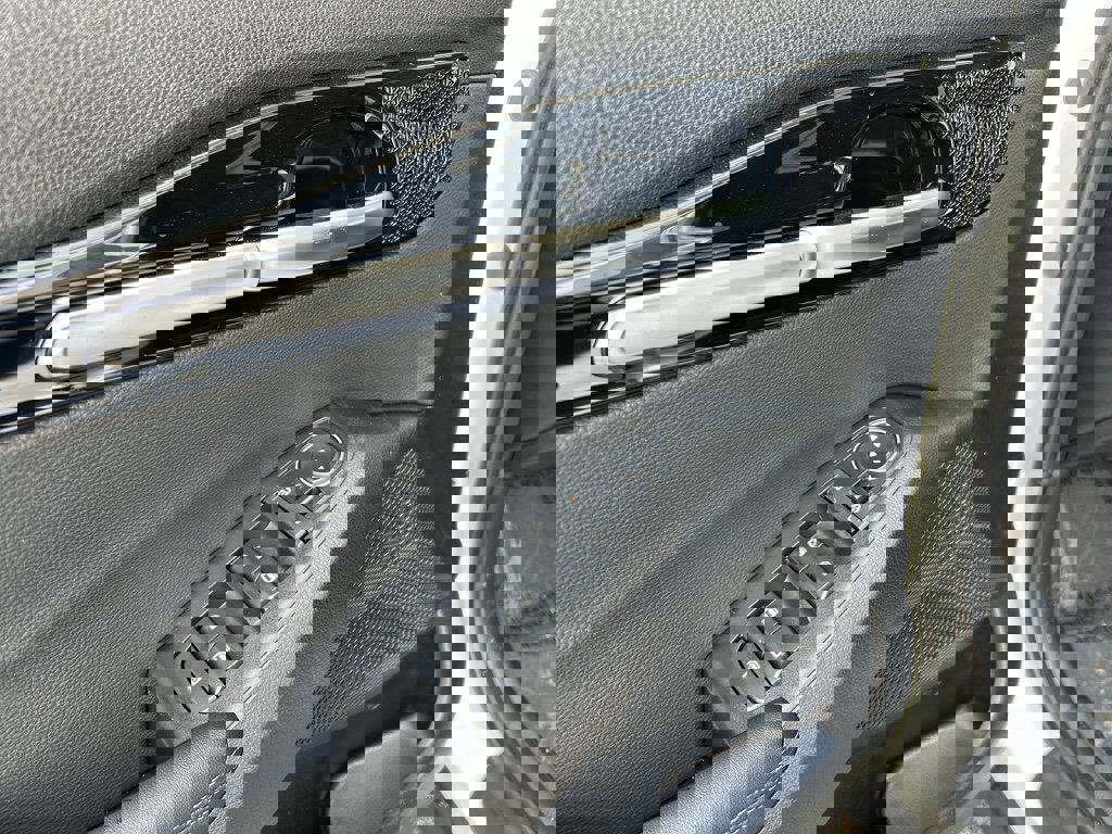 New 2026 Kia Seltos S image 17